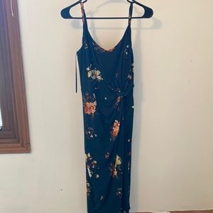 Side scrunch dress